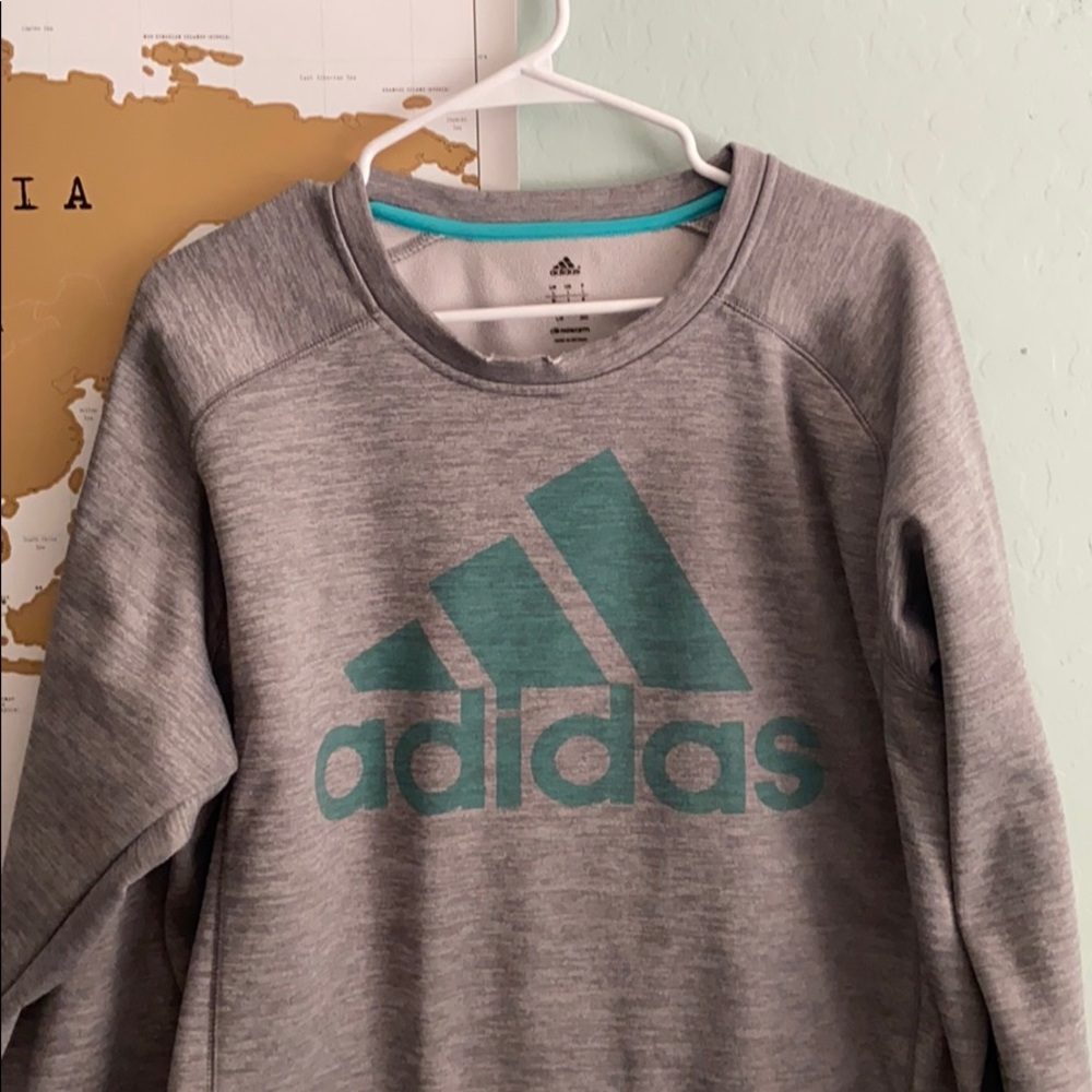 🌟ADIDAS SWEATSHIRT🌟